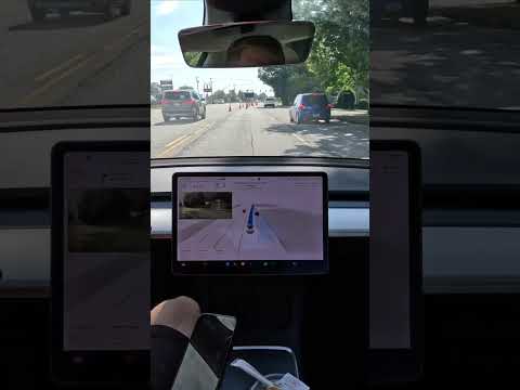 🚧Tesla FSD Beta🔥 #shorts  #elonmusk  #fsd #fsdbeta #autopilot #magic #Tesla #cybertruck