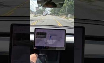 😵‍💫Tesla is drunk😅 #tesla #teslatok #teslamodel3 #teslacheck #elonmusk #selfdriving #tech