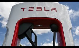 Two Key Executives Leave Musk's Tesla